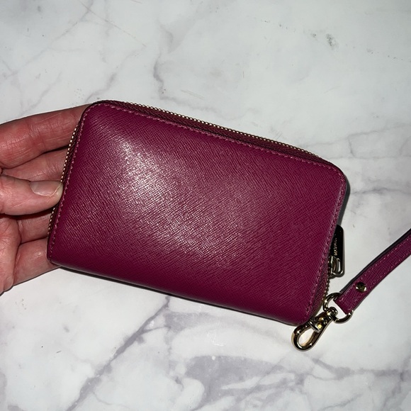 Michael Kors Wrislet Wallet - Picture 3 of 4